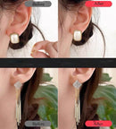 3 pares de pendientes. 
