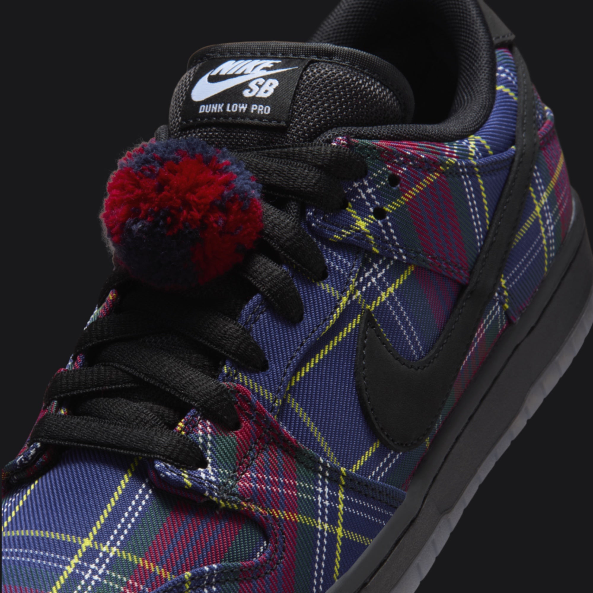 Nardwaur x Nike SB Dunk Low “Tartan”