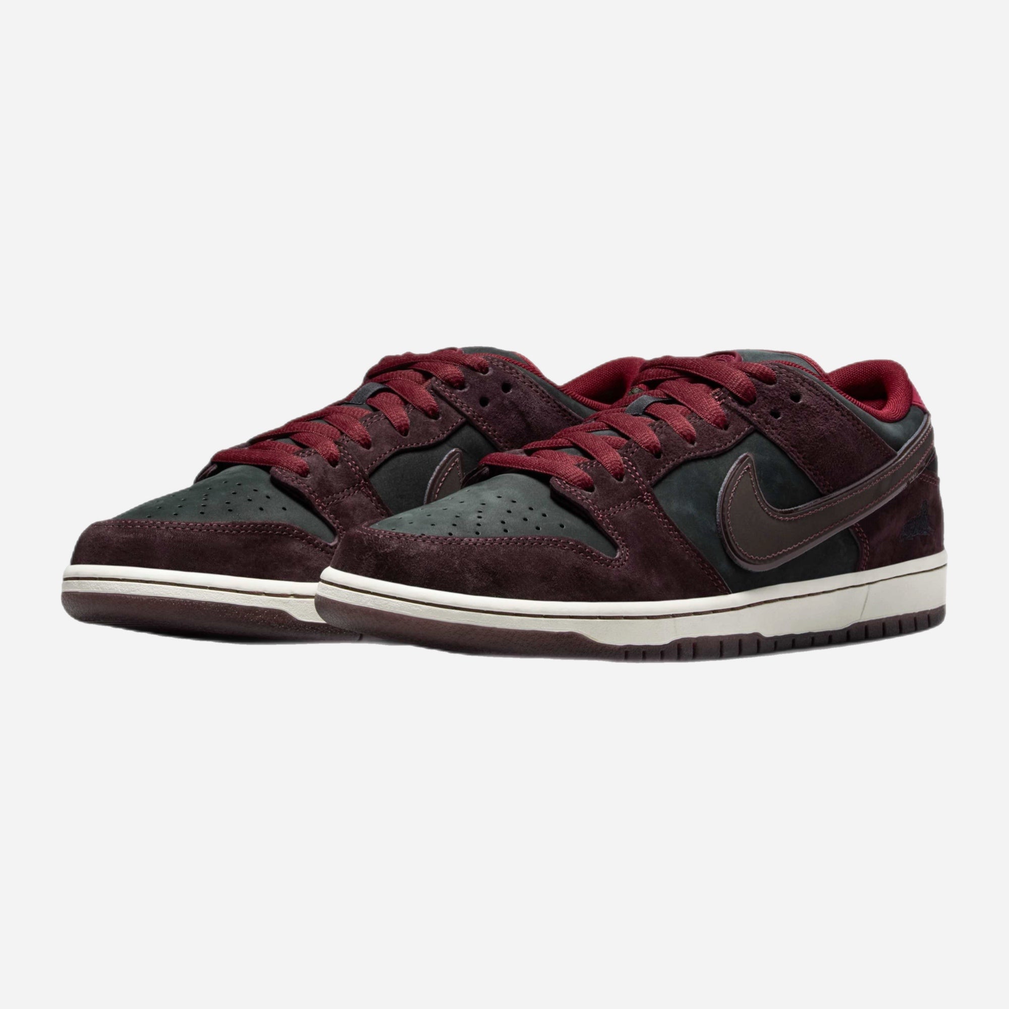 Riot SkateShop x Nike SB Dunk Low